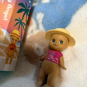 Caribbean Series Sonny Angel- Pink Hat